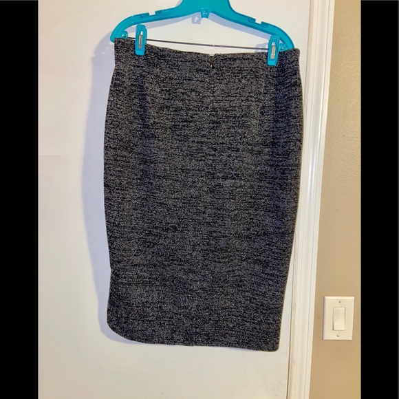 Chelsea & Theodore Black Heathered Skirt L-SOLD - Picture 1 of 7